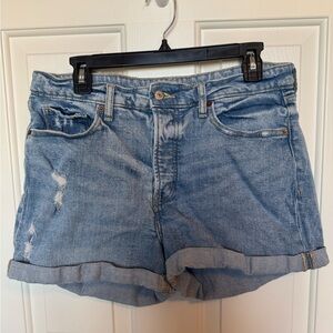 Old Navy Women’s Classic Light Blue Denim Roll-Cuff High Rise Straight Shorts 14